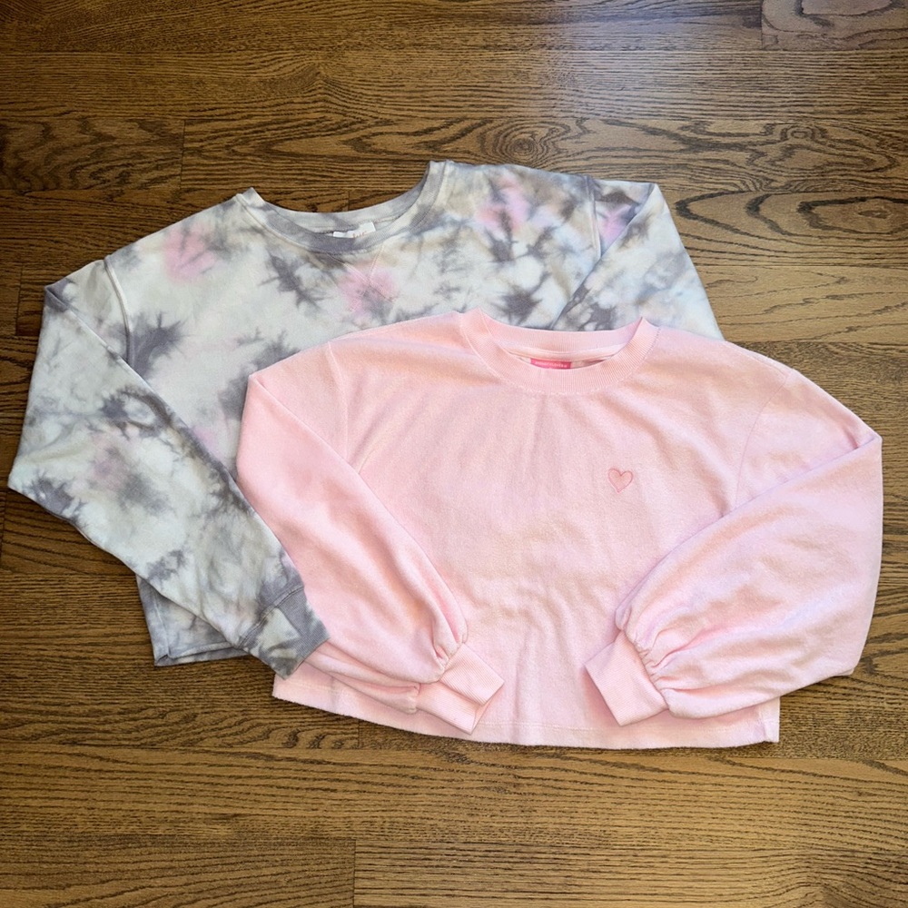 Two beautiful Long Sleeve Cropped Sweatshirts XS. Perfect! Stoney Clover Colsie
